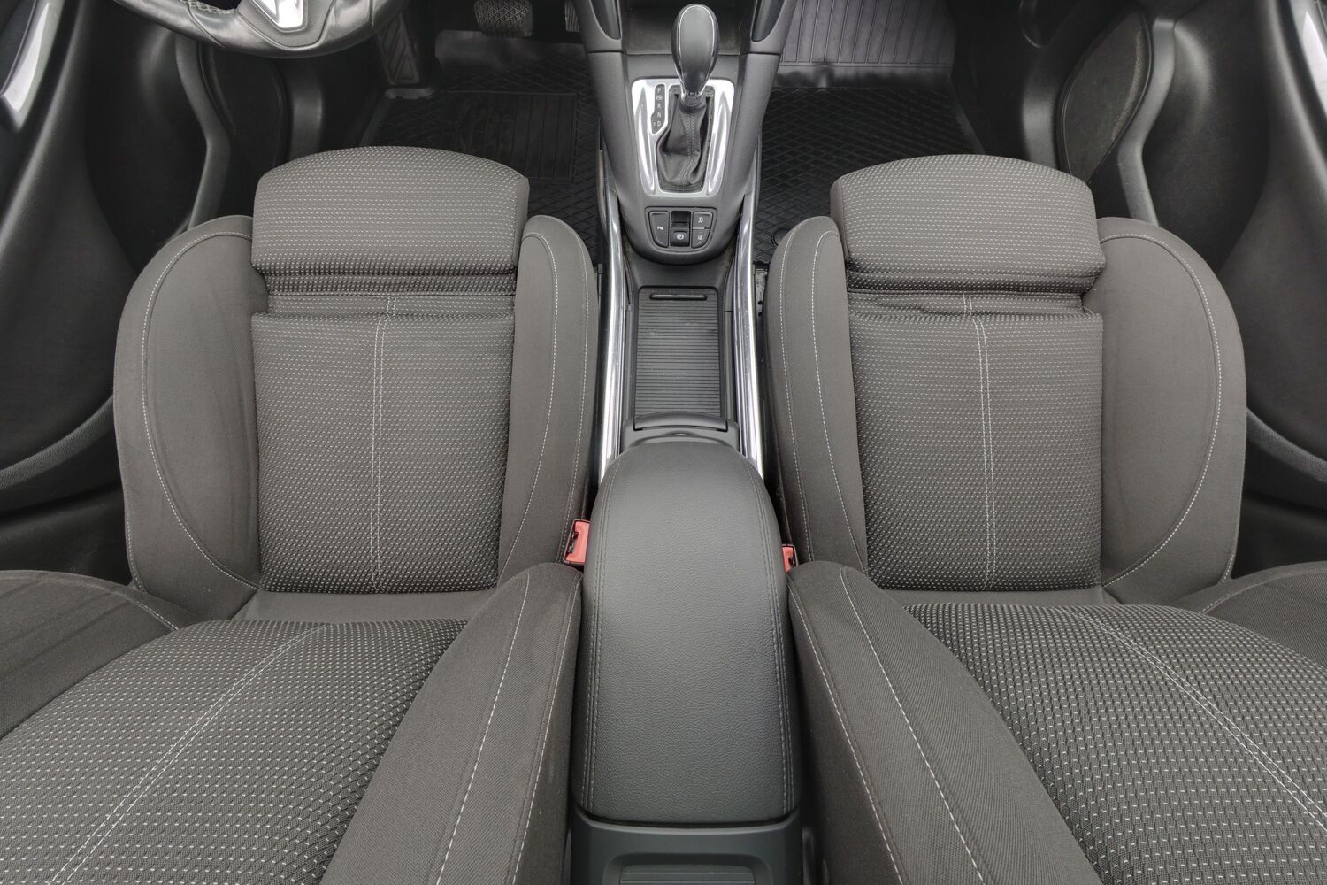 Opel Zafira vaihtoauto