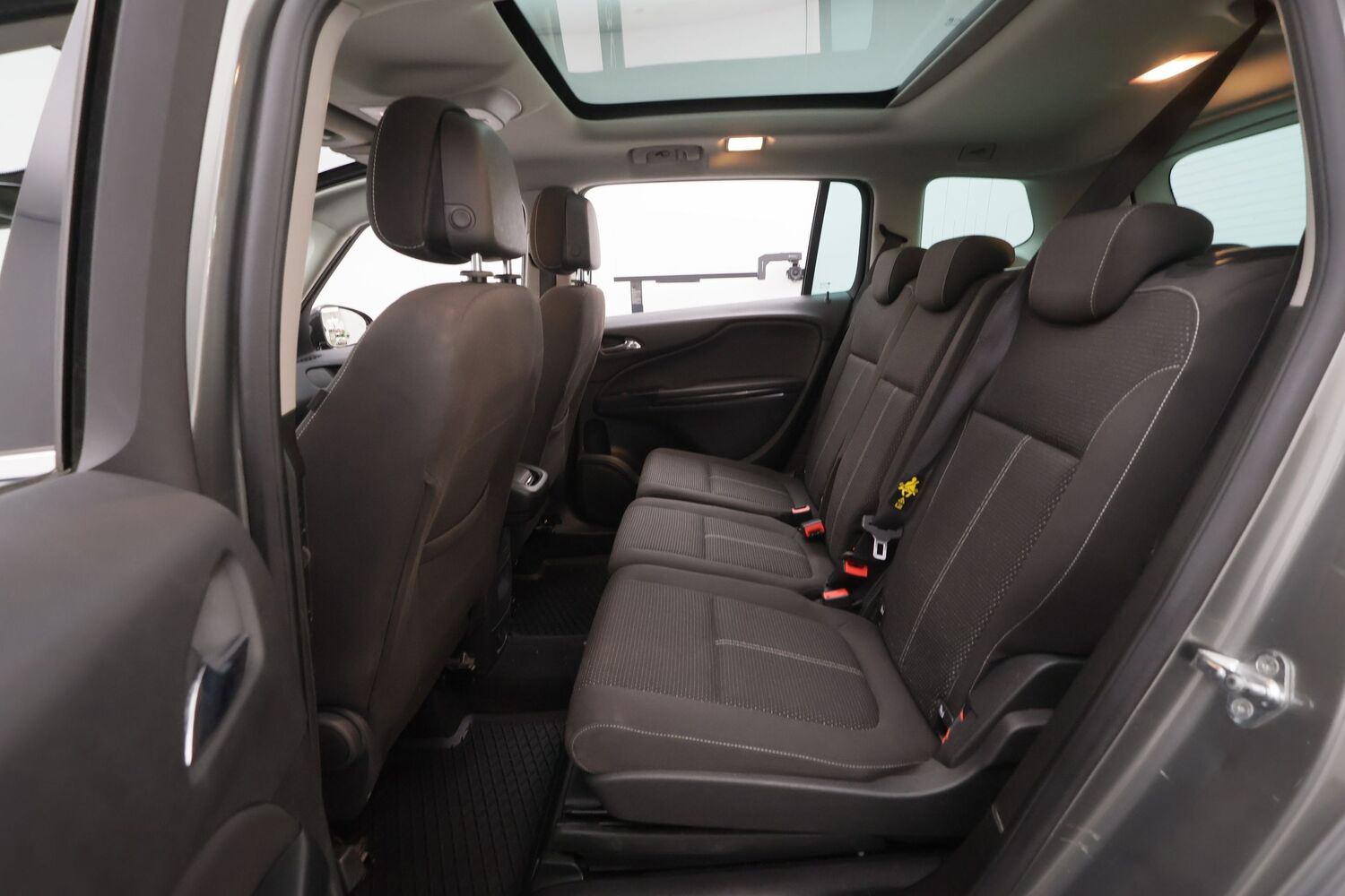 Opel Zafira vaihtoauto