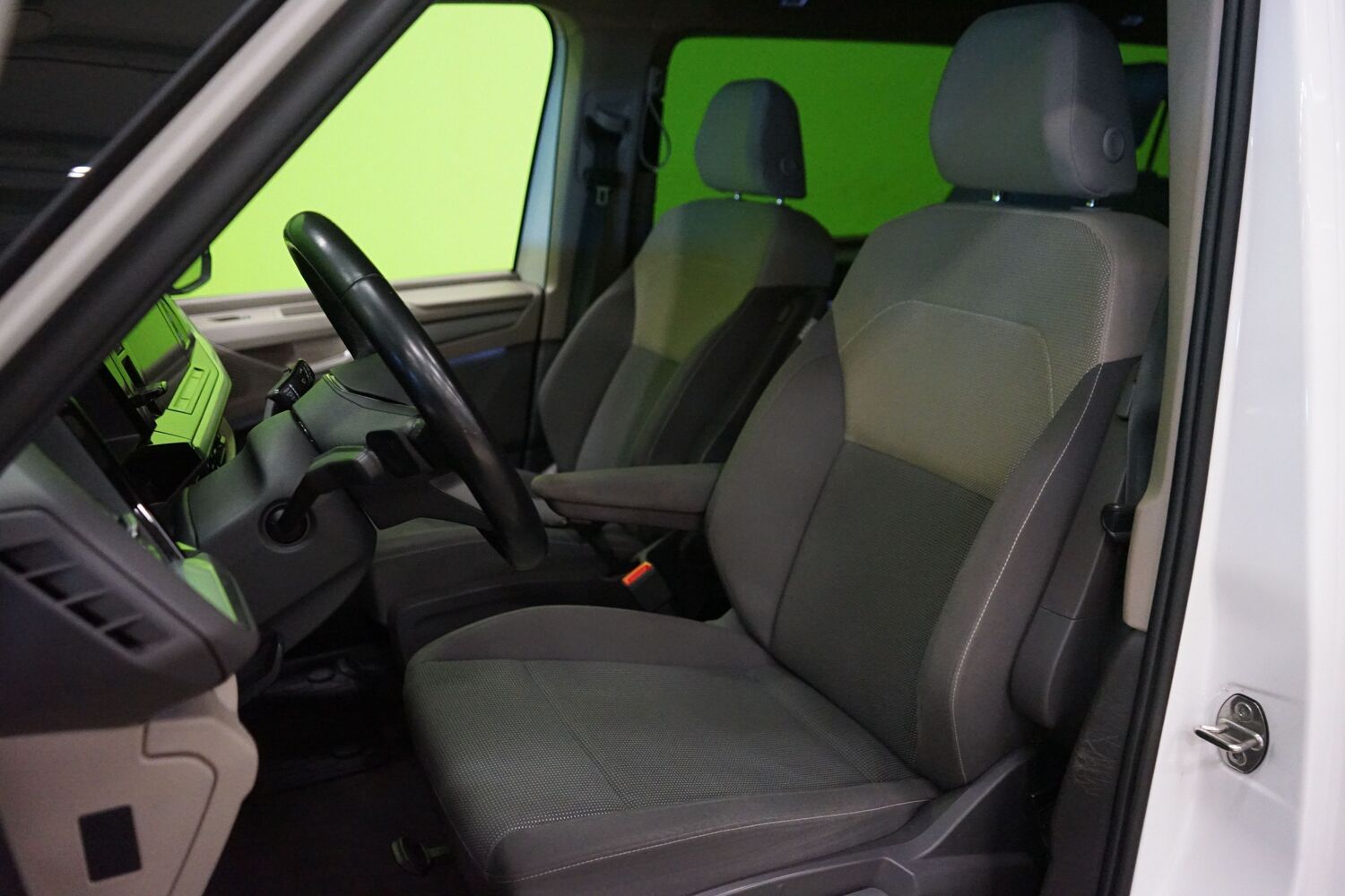 Volkswagen Multivan vaihtoauto