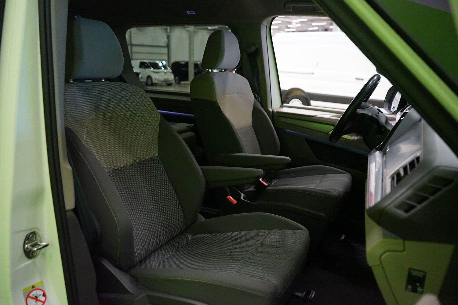 Volkswagen Multivan vaihtoauto