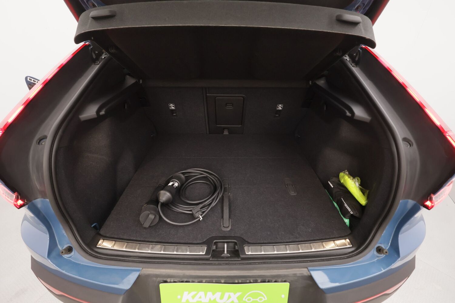 Volvo C40 vaihtoauto