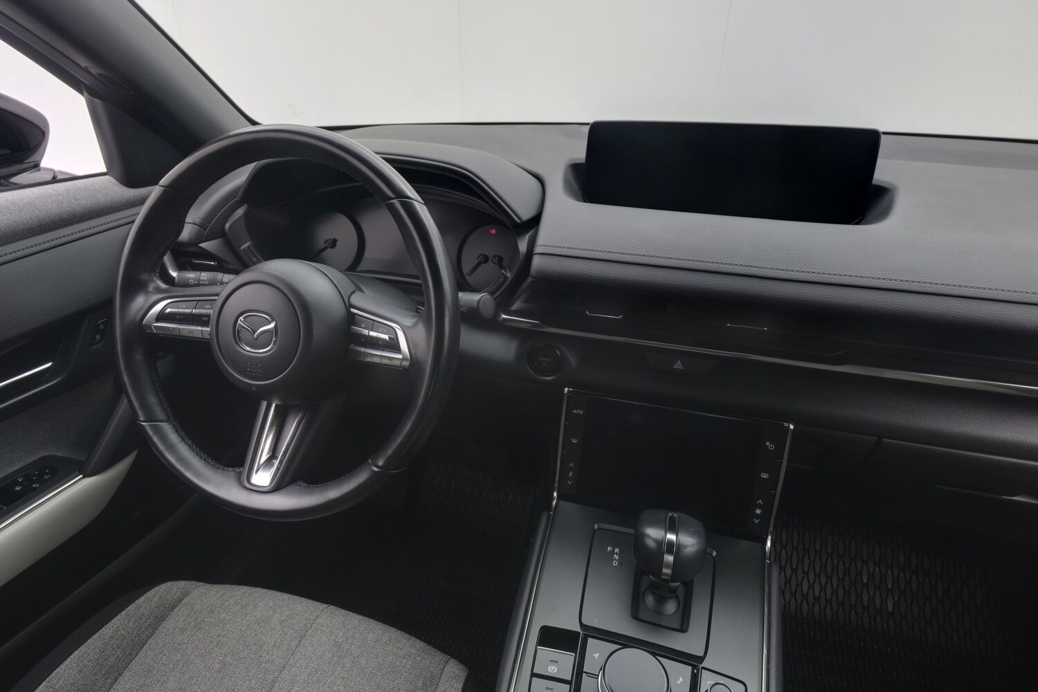 Mazda MX-30 vaihtoauto