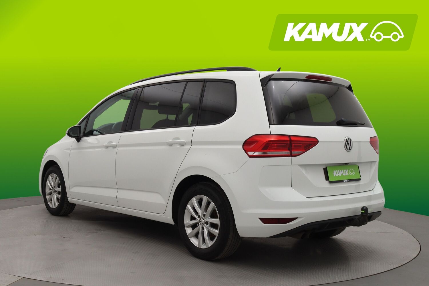 Volkswagen Touran vaihtoauto
