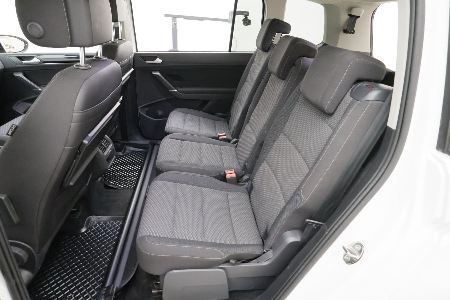 Volkswagen Touran vaihtoauto