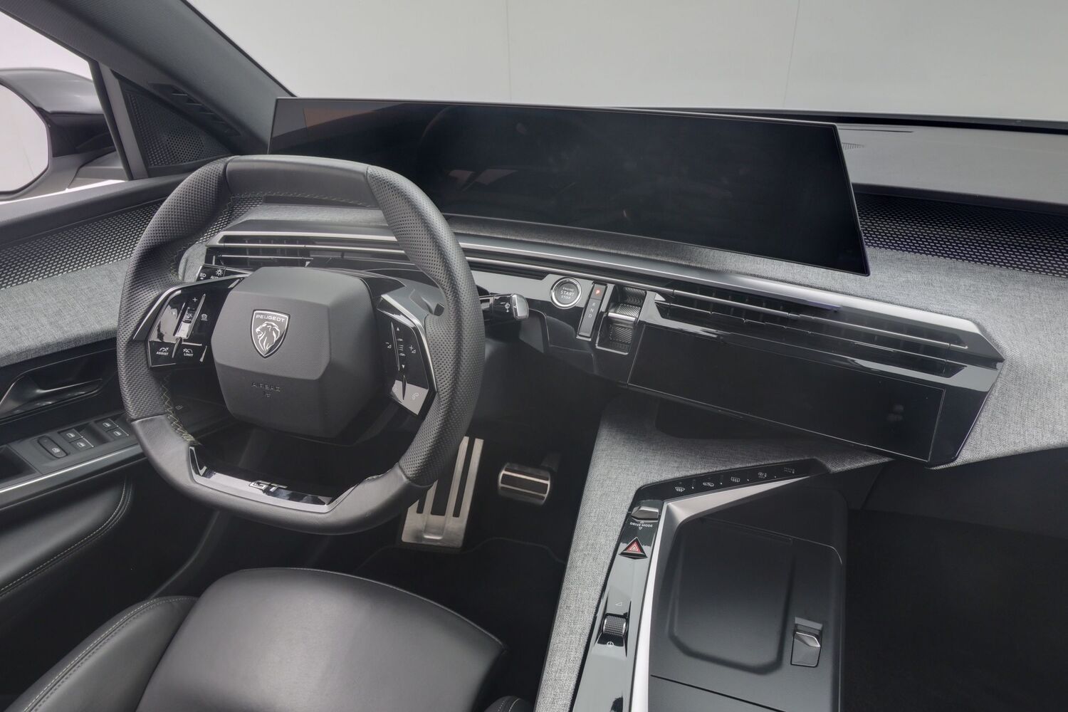 Peugeot E-3008 vaihtoauto