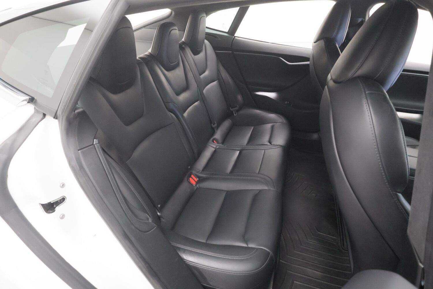 Tesla Model S vaihtoauto