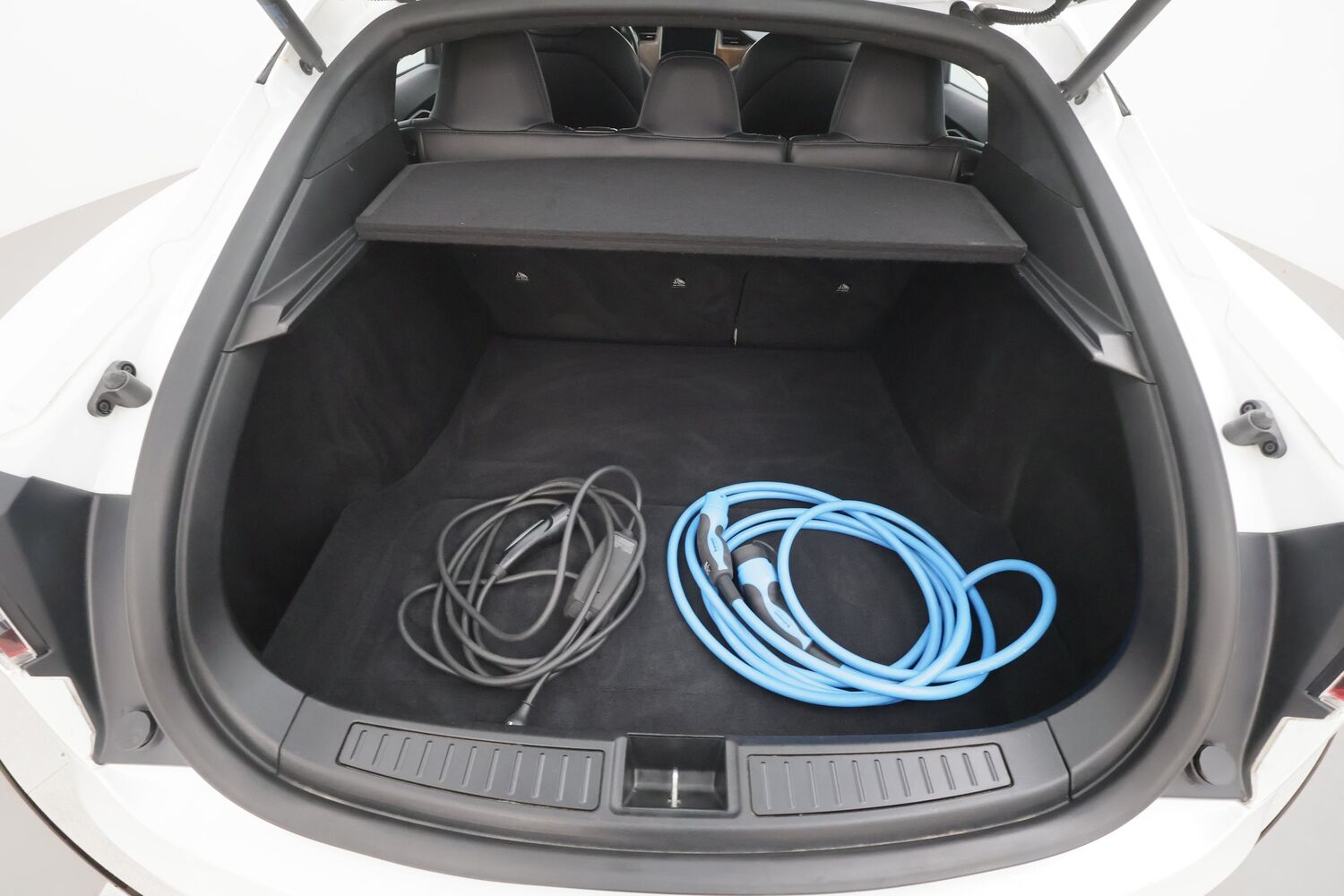 Tesla Model S vaihtoauto