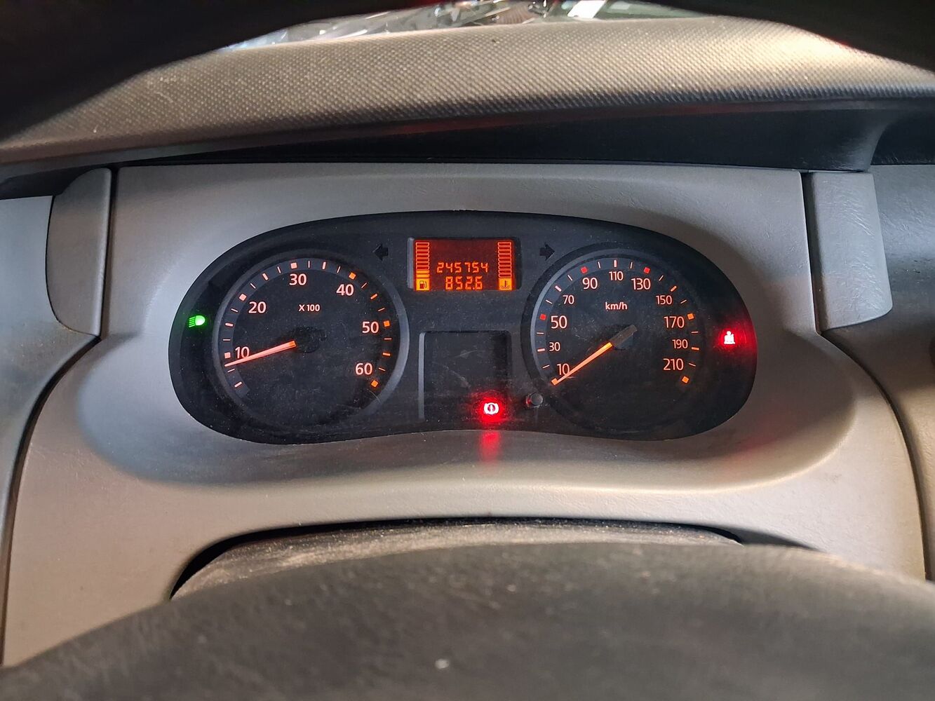Nissan Primastar vaihtoauto