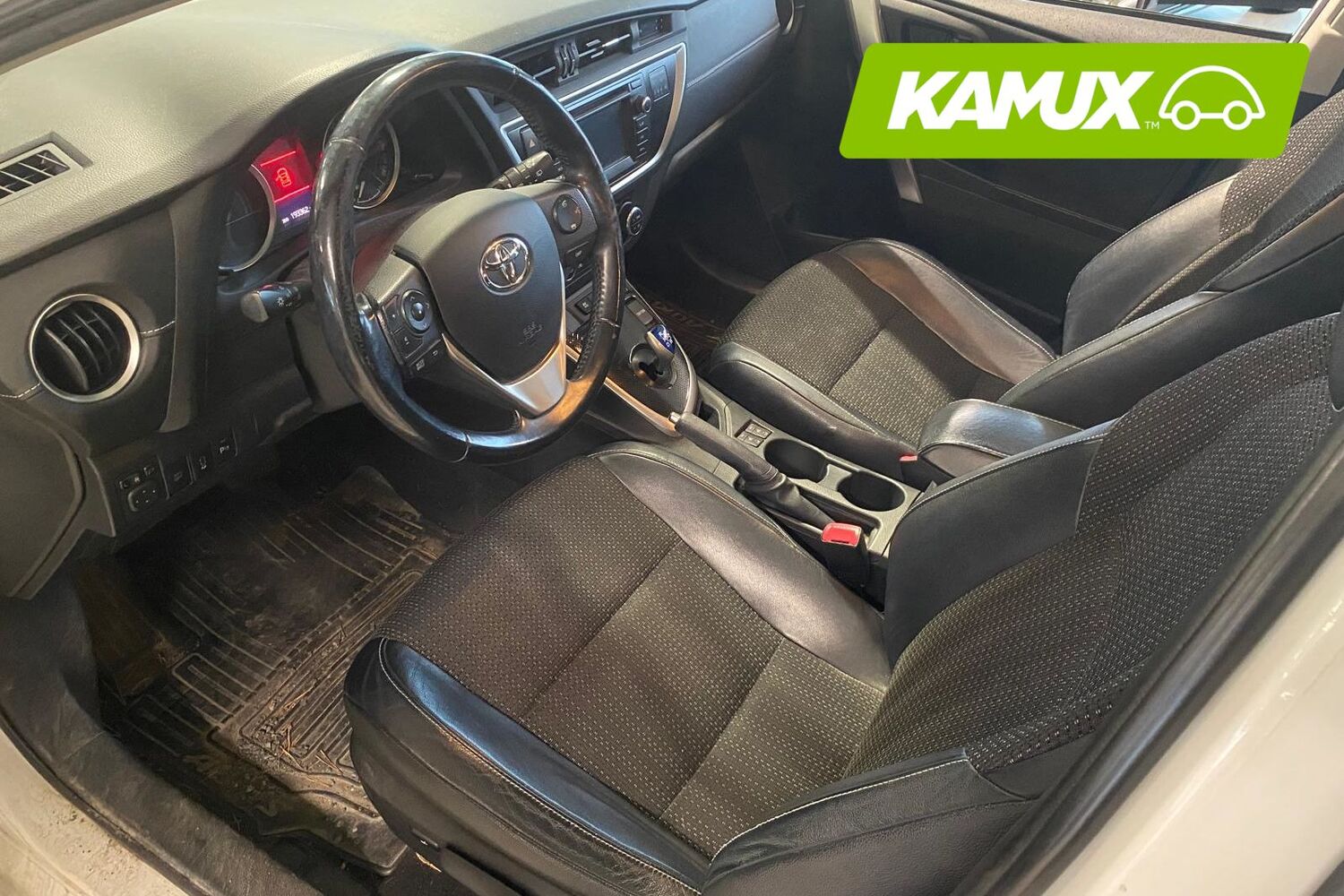 Toyota Auris vaihtoauto