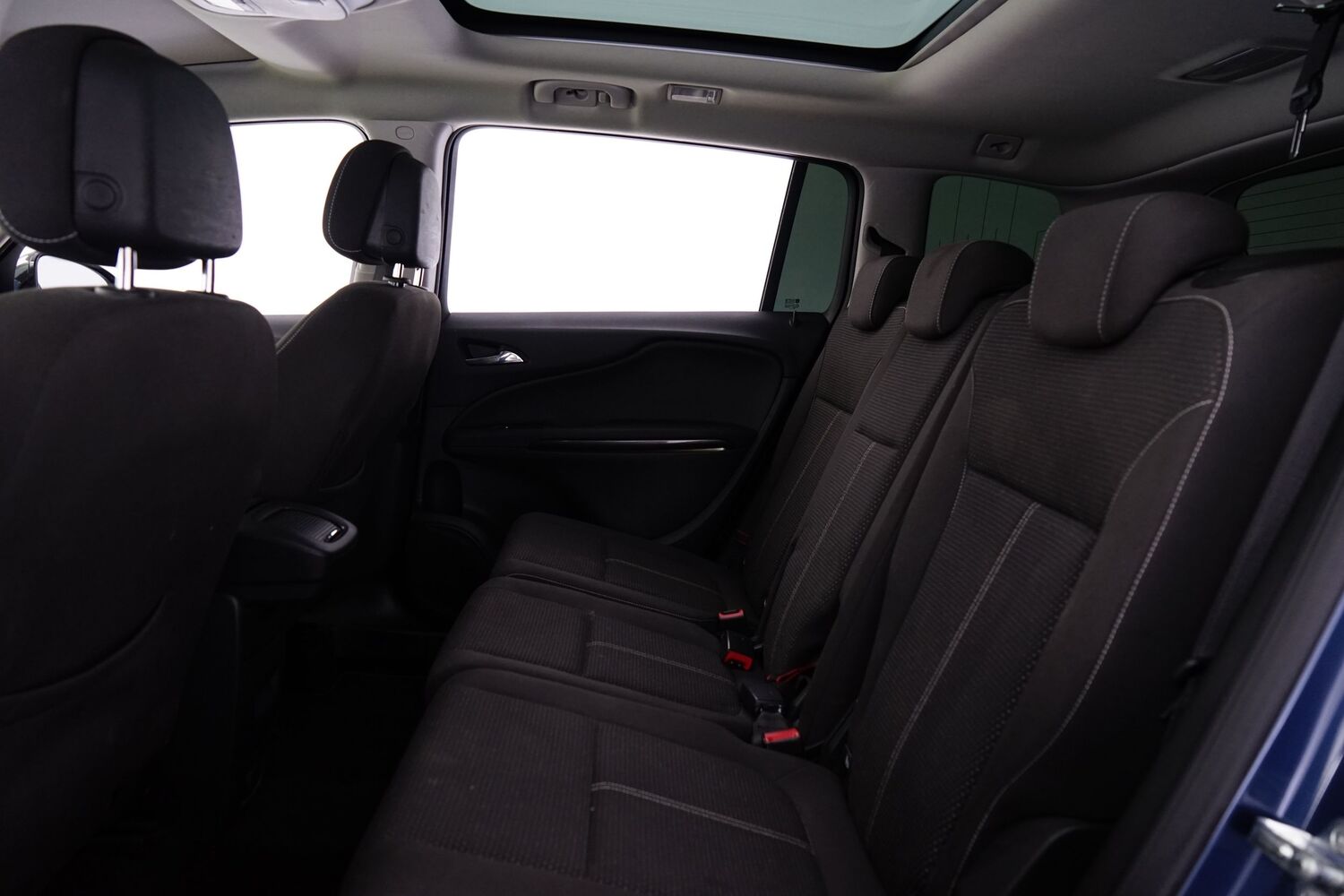Opel Zafira vaihtoauto