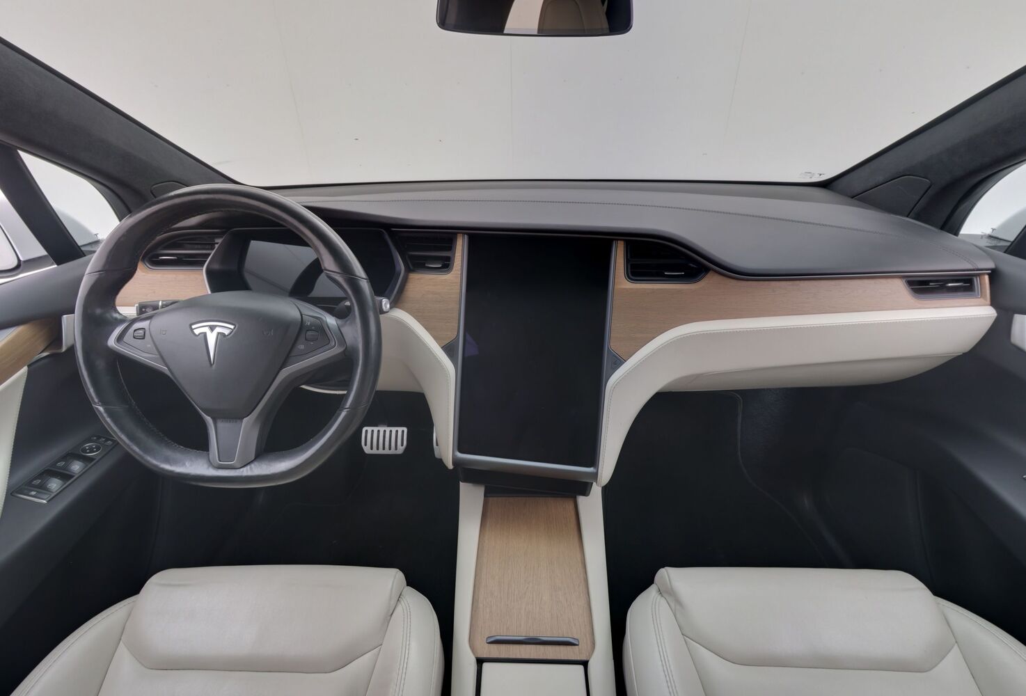 Tesla Model X vaihtoauto