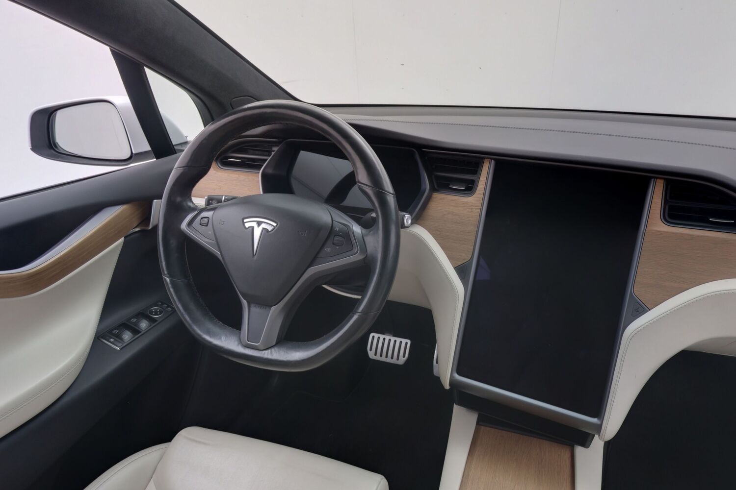 Tesla Model X vaihtoauto