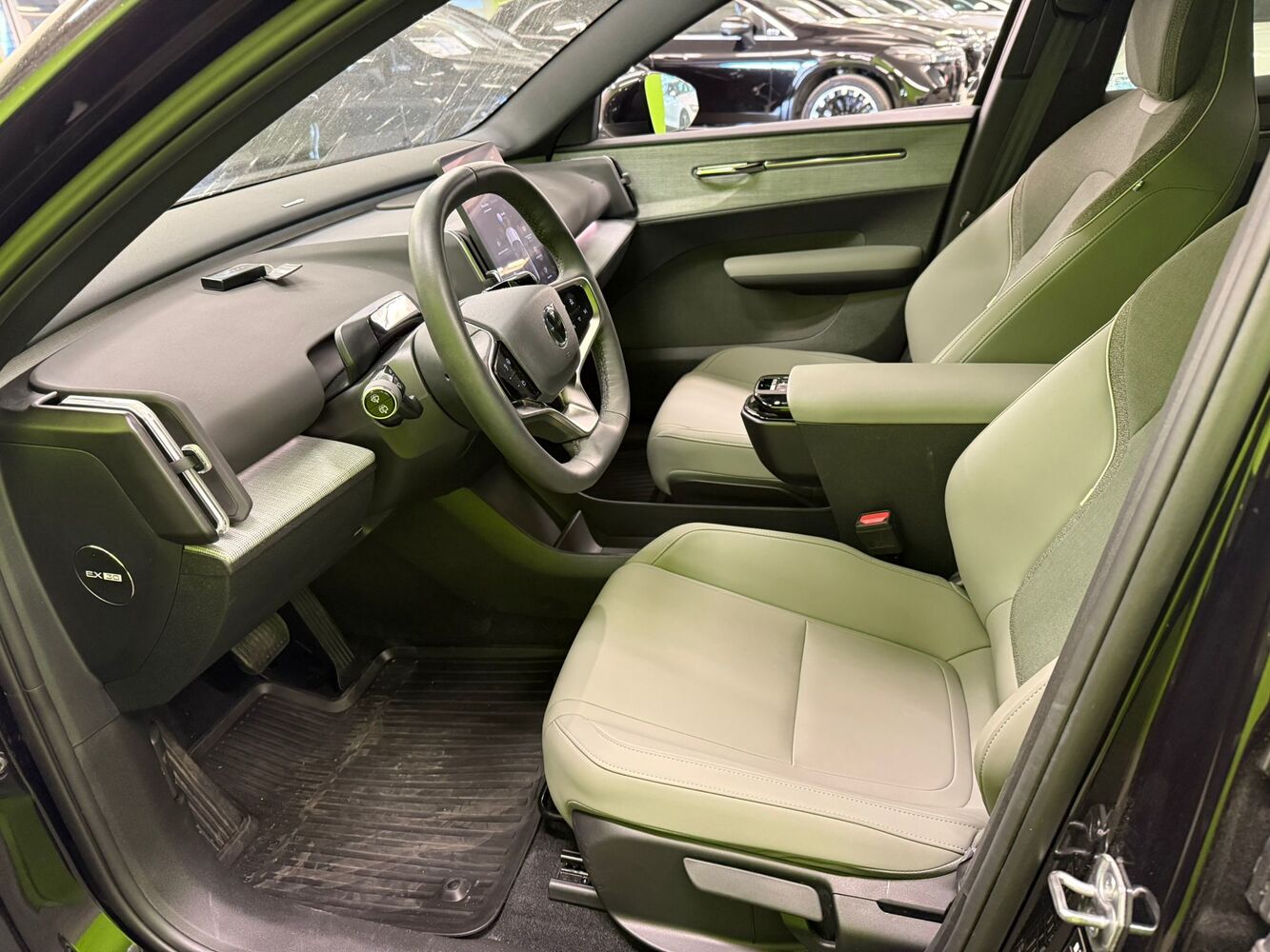 Volvo EX30 vaihtoauto