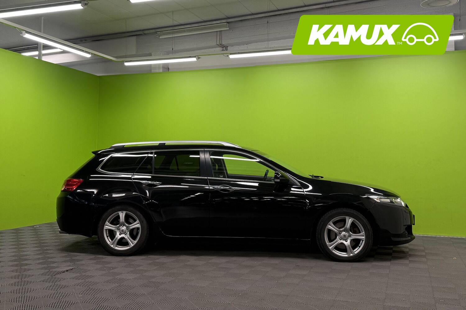 Honda Accord vaihtoauto