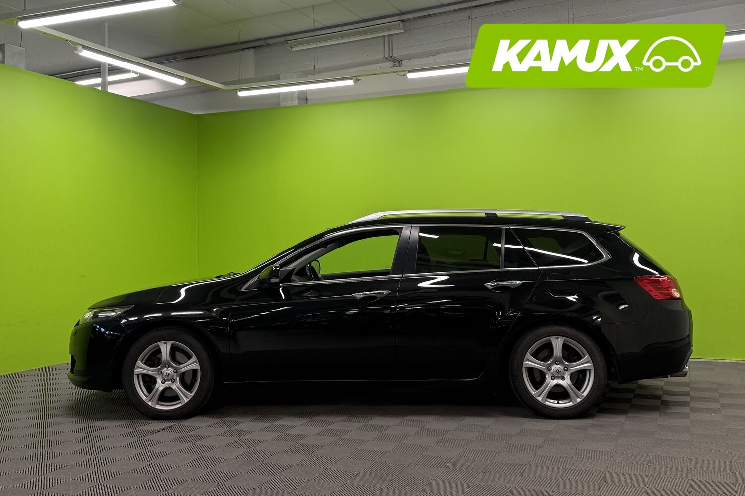 Honda Accord vaihtoauto