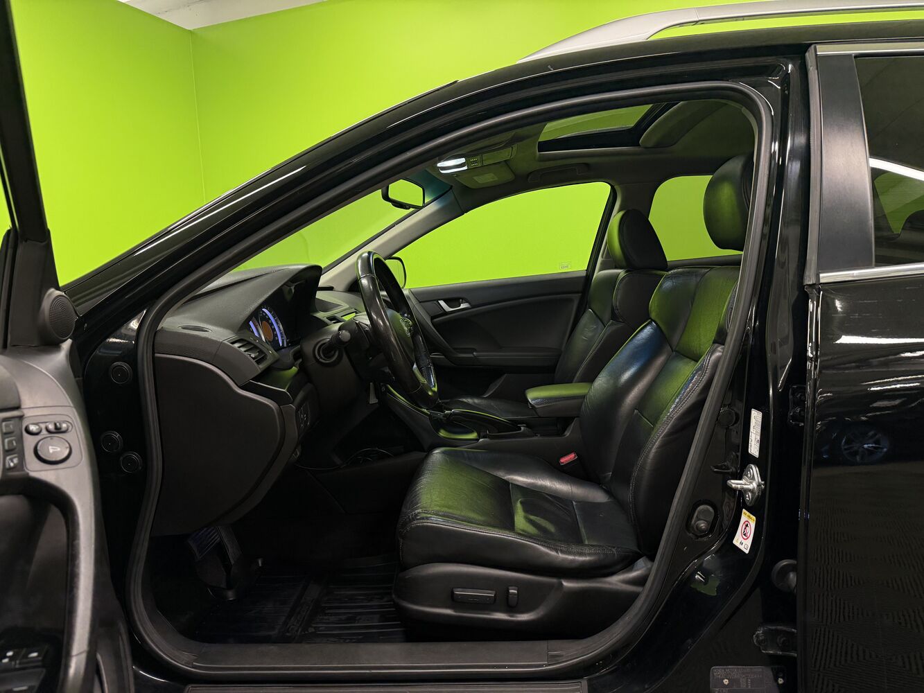 Honda Accord vaihtoauto