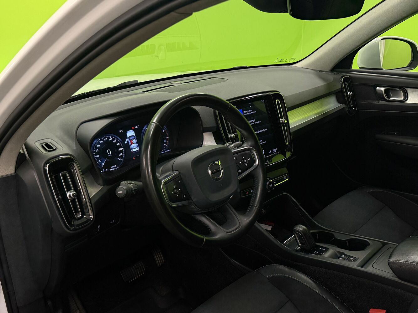 Volvo XC40 vaihtoauto