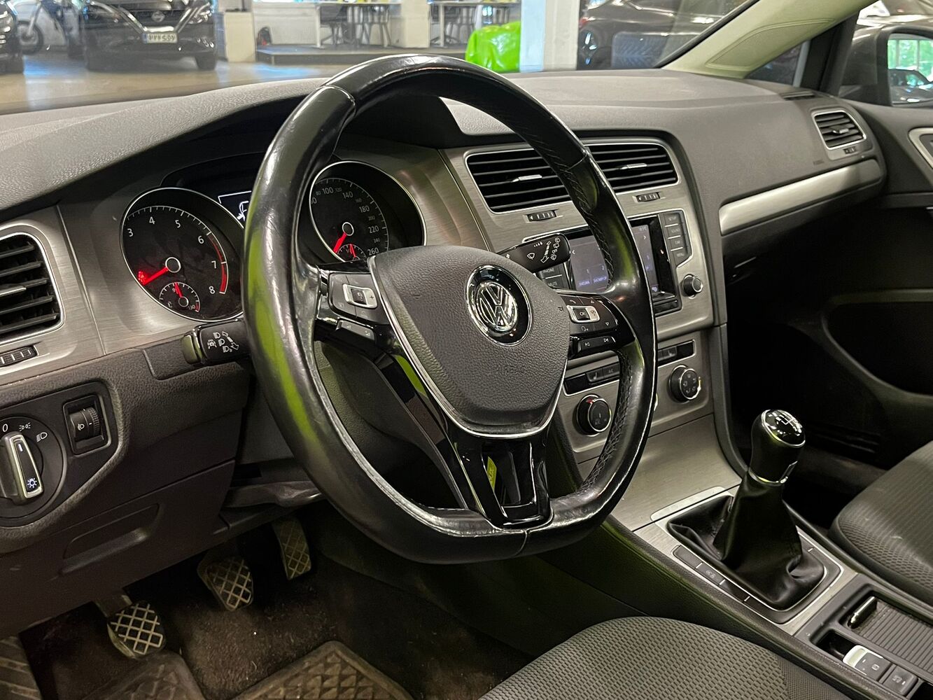 Volkswagen Golf vaihtoauto