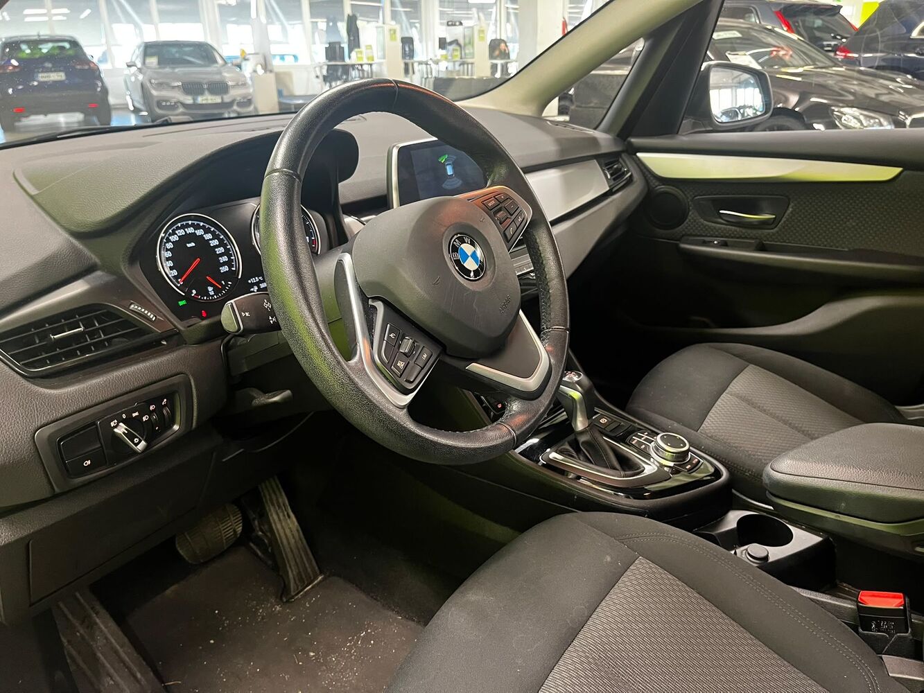 BMW 225 vaihtoauto