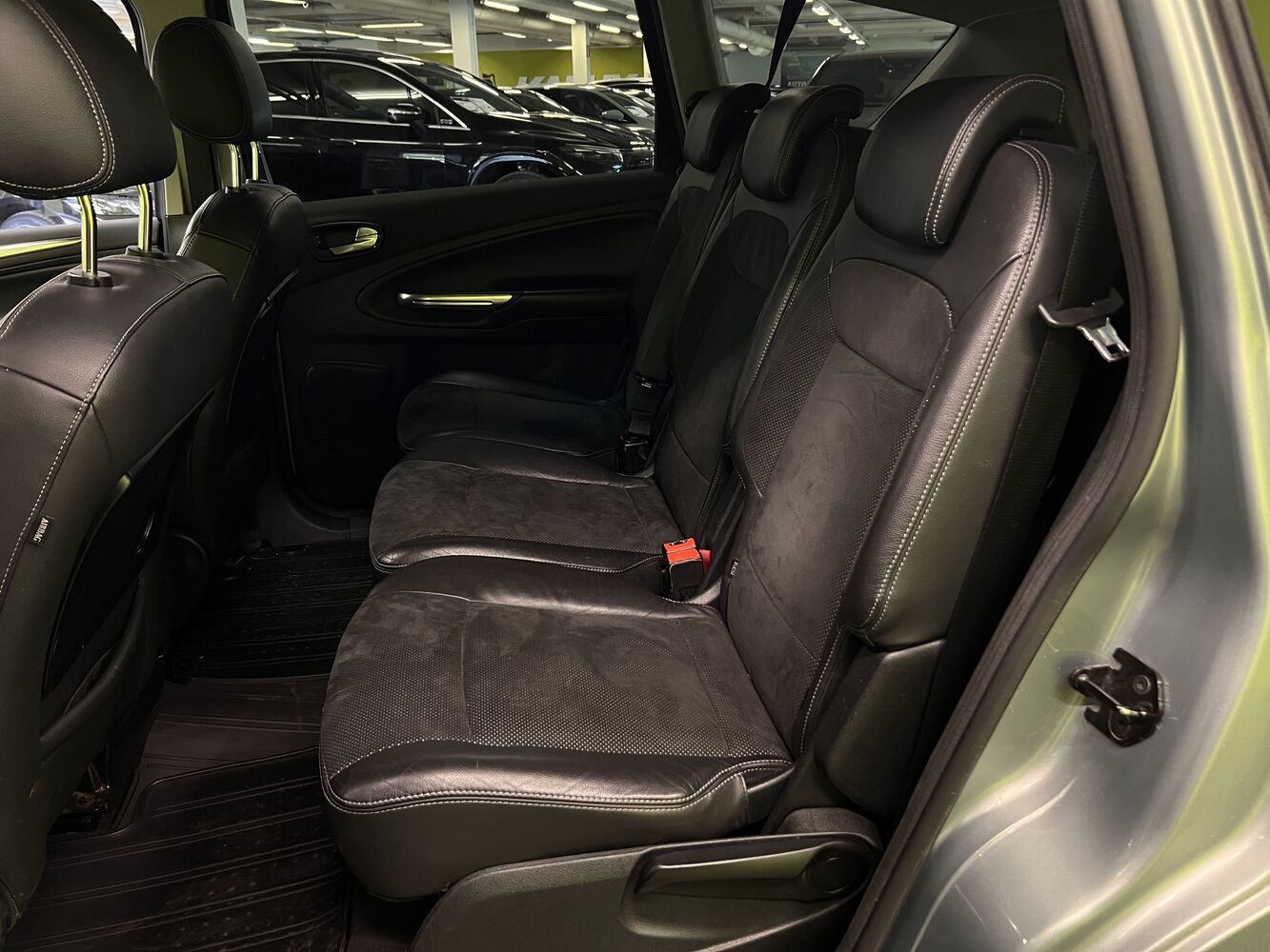 Ford S-MAX vaihtoauto