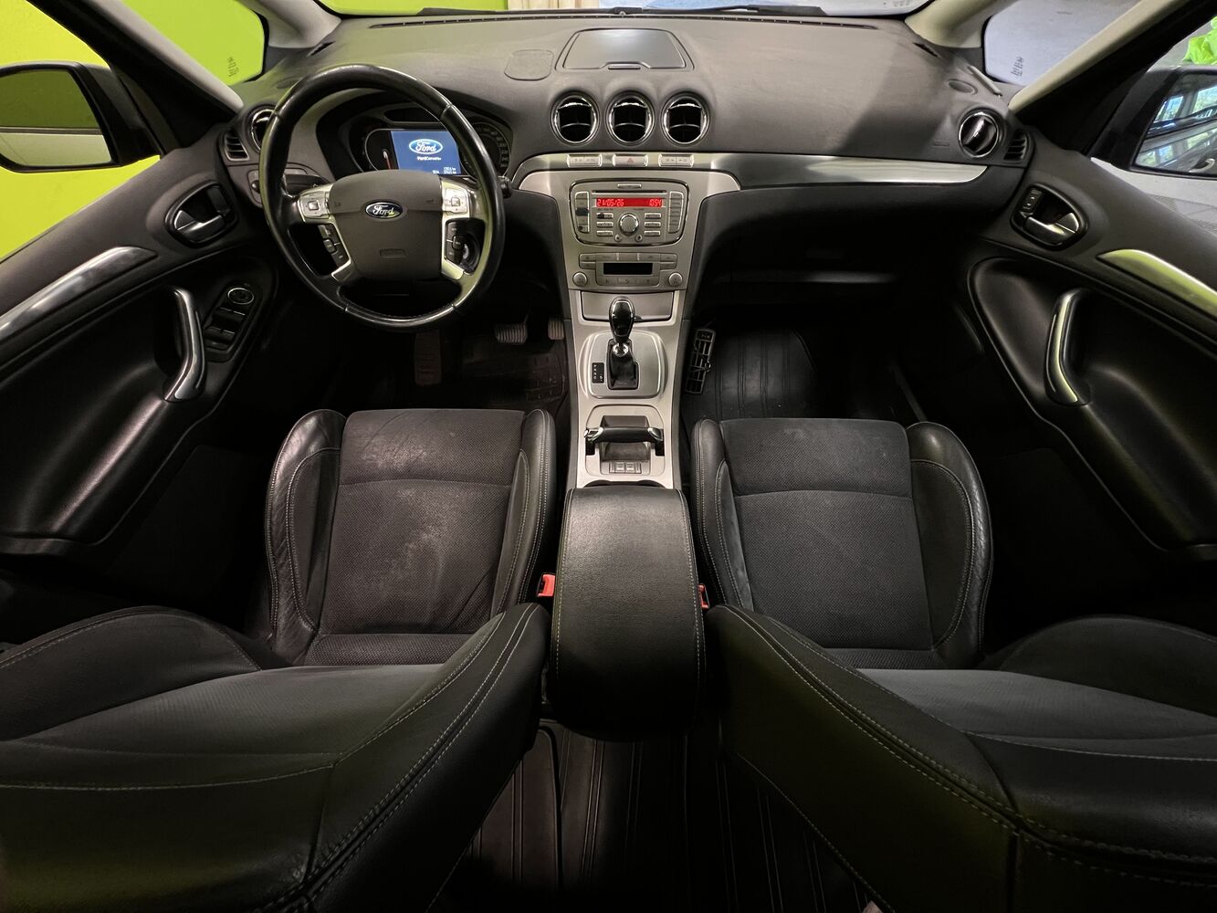 Ford S-MAX vaihtoauto