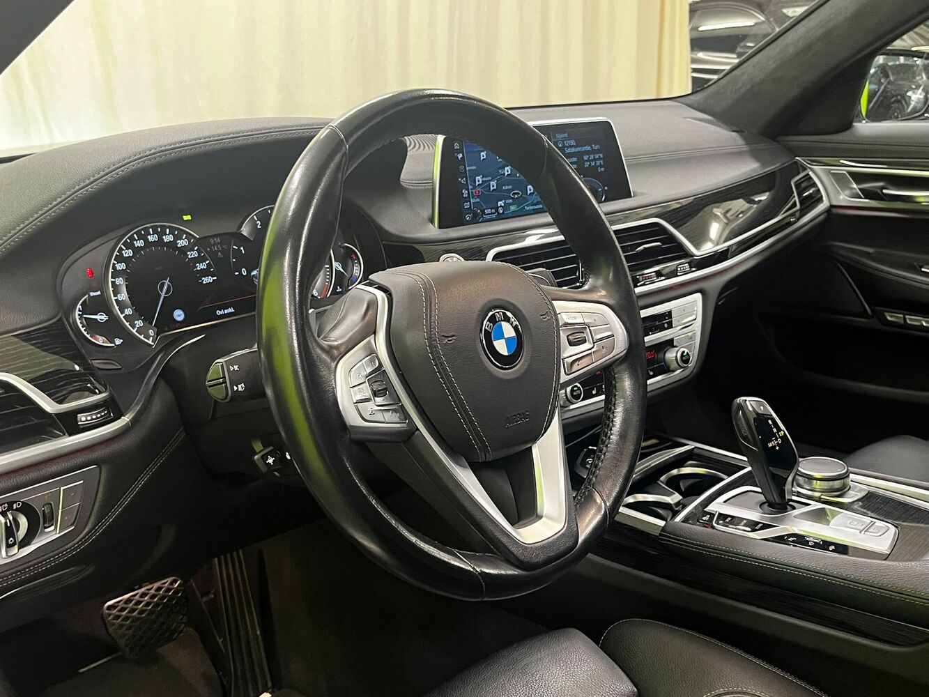 BMW 740 vaihtoauto