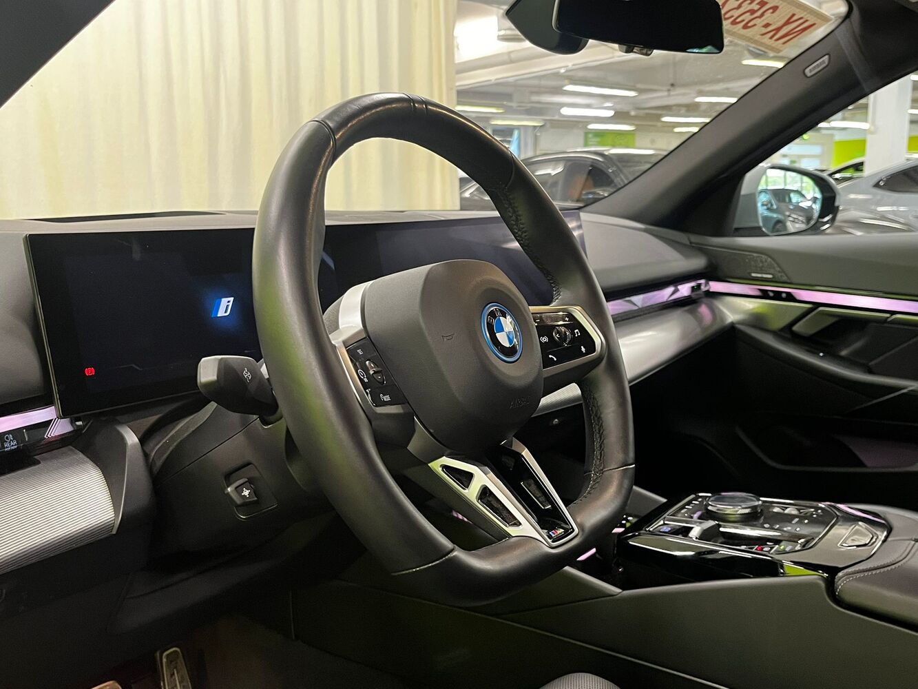 BMW i5 vaihtoauto