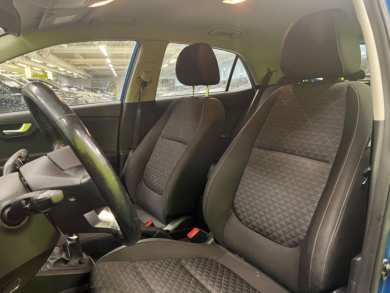 Kia Rio vaihtoauto