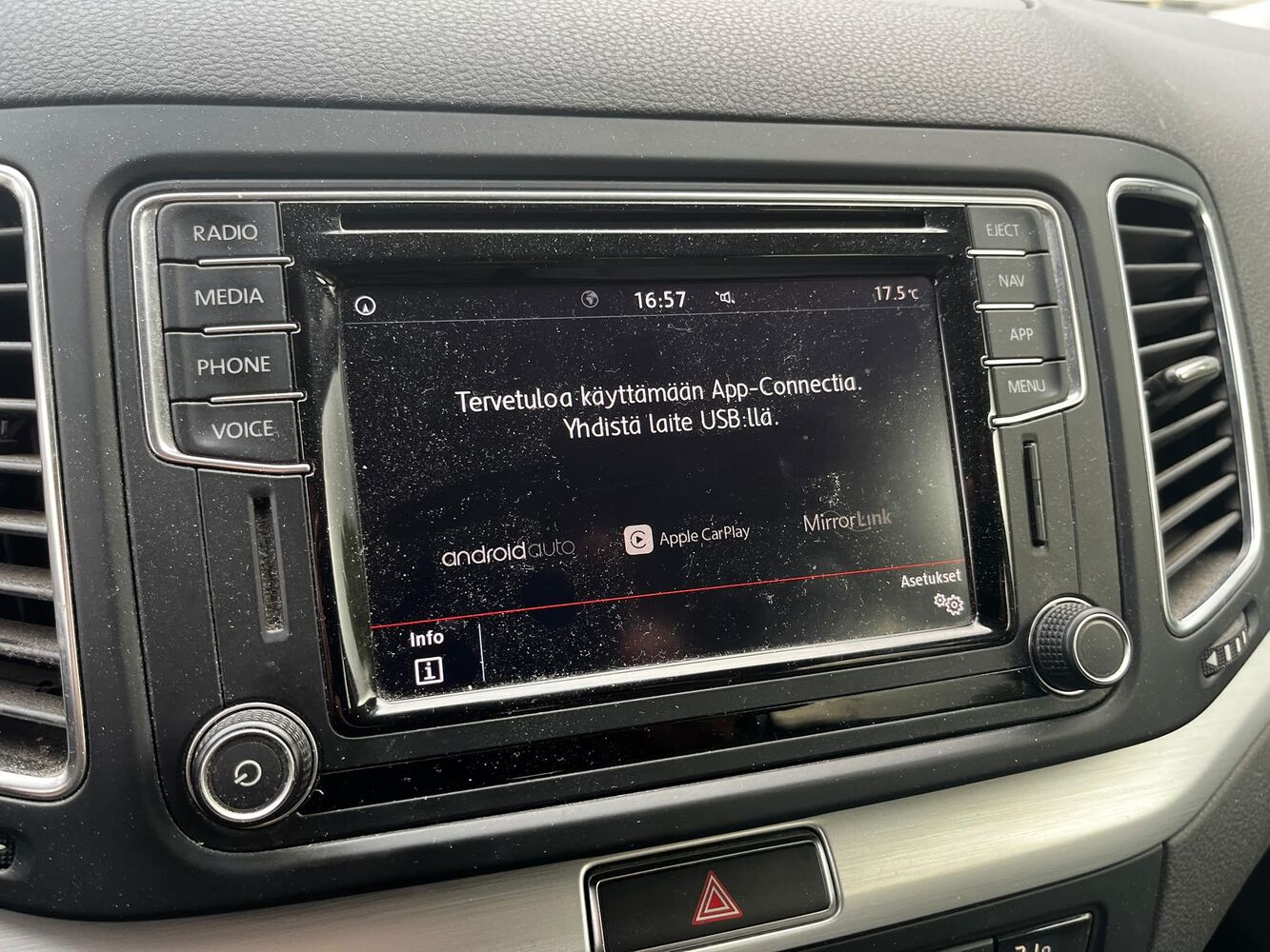Volkswagen Sharan vaihtoauto