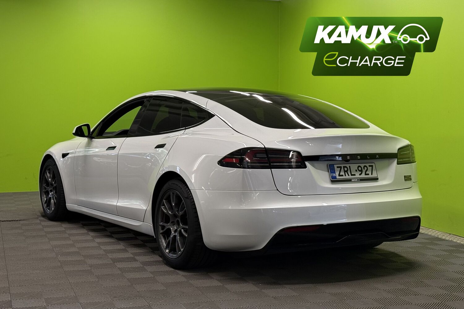 Tesla Model S vaihtoauto