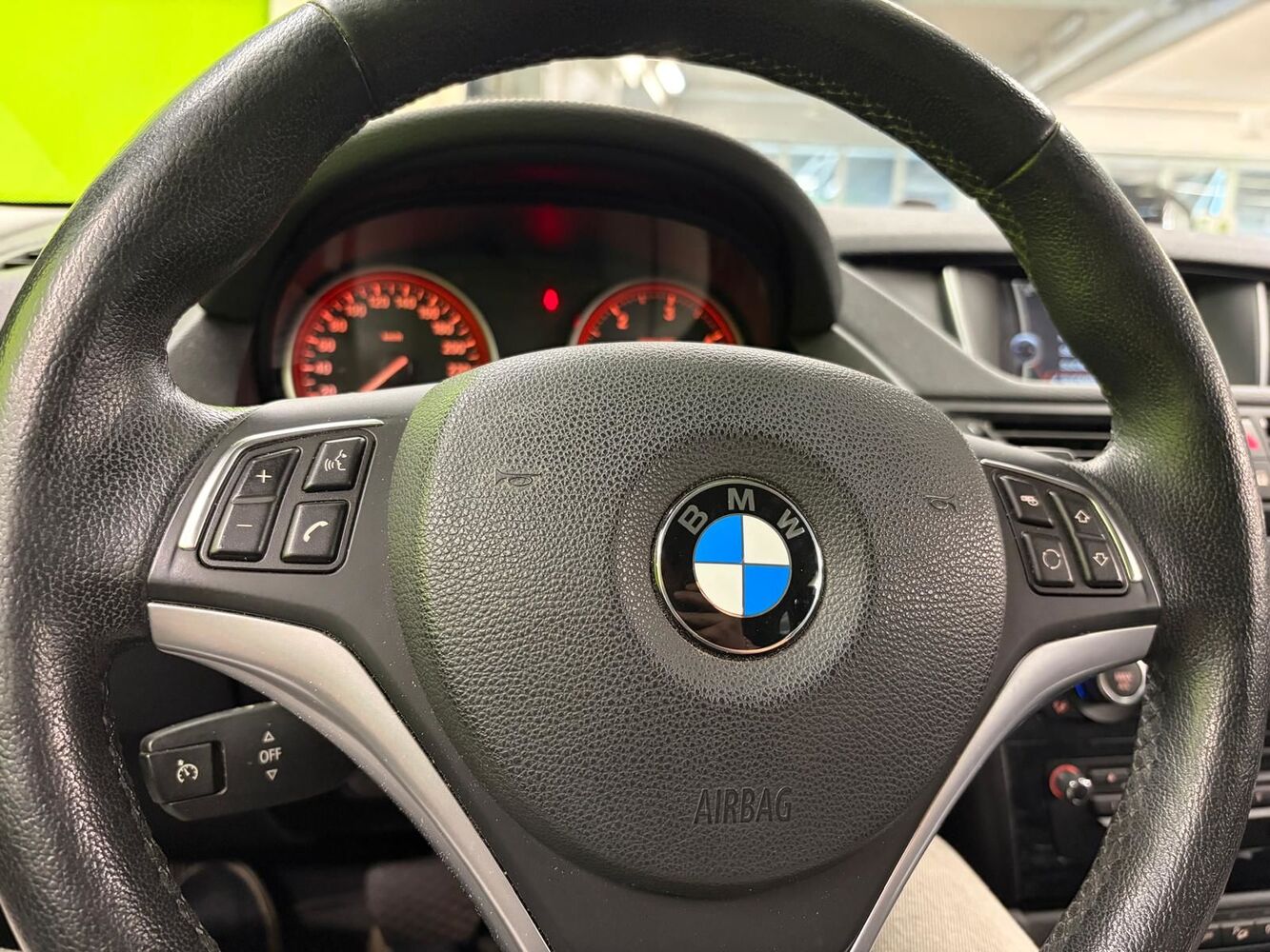 BMW X1 vaihtoauto