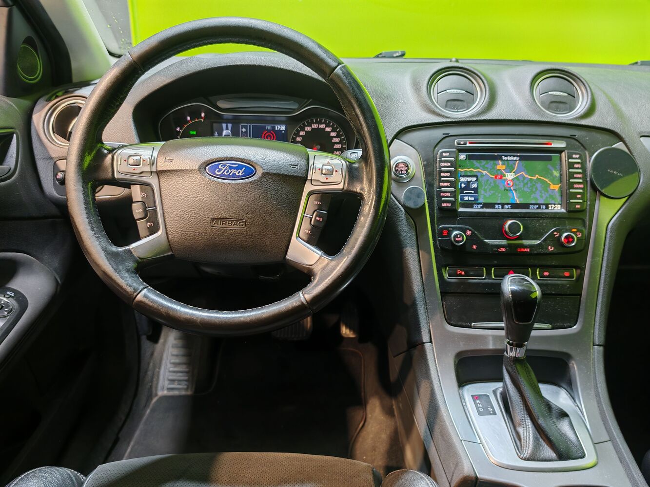 Ford Mondeo vaihtoauto