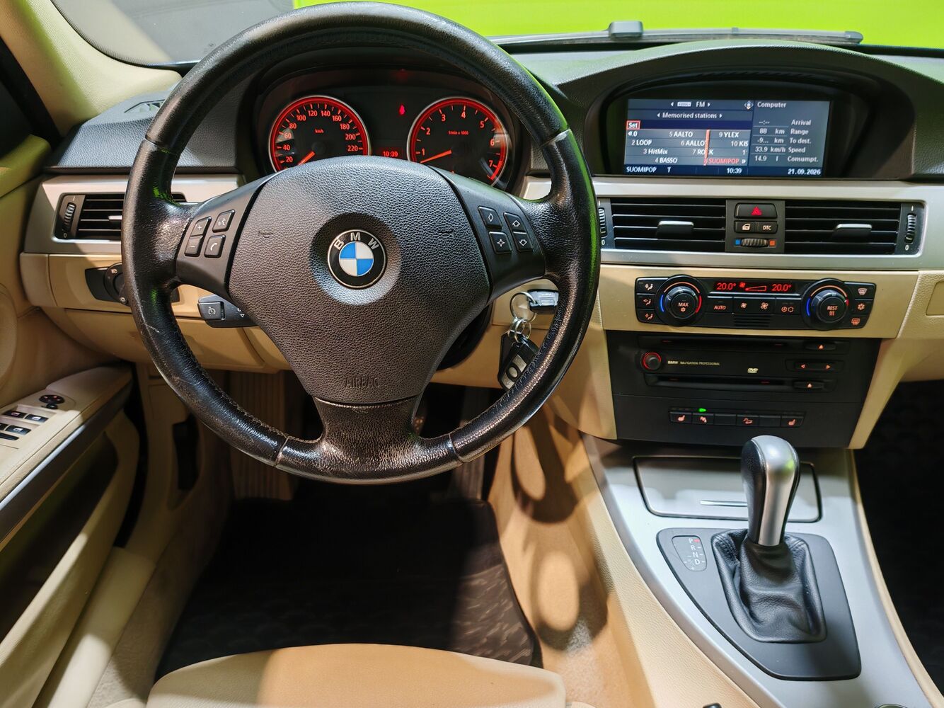BMW 325 vaihtoauto