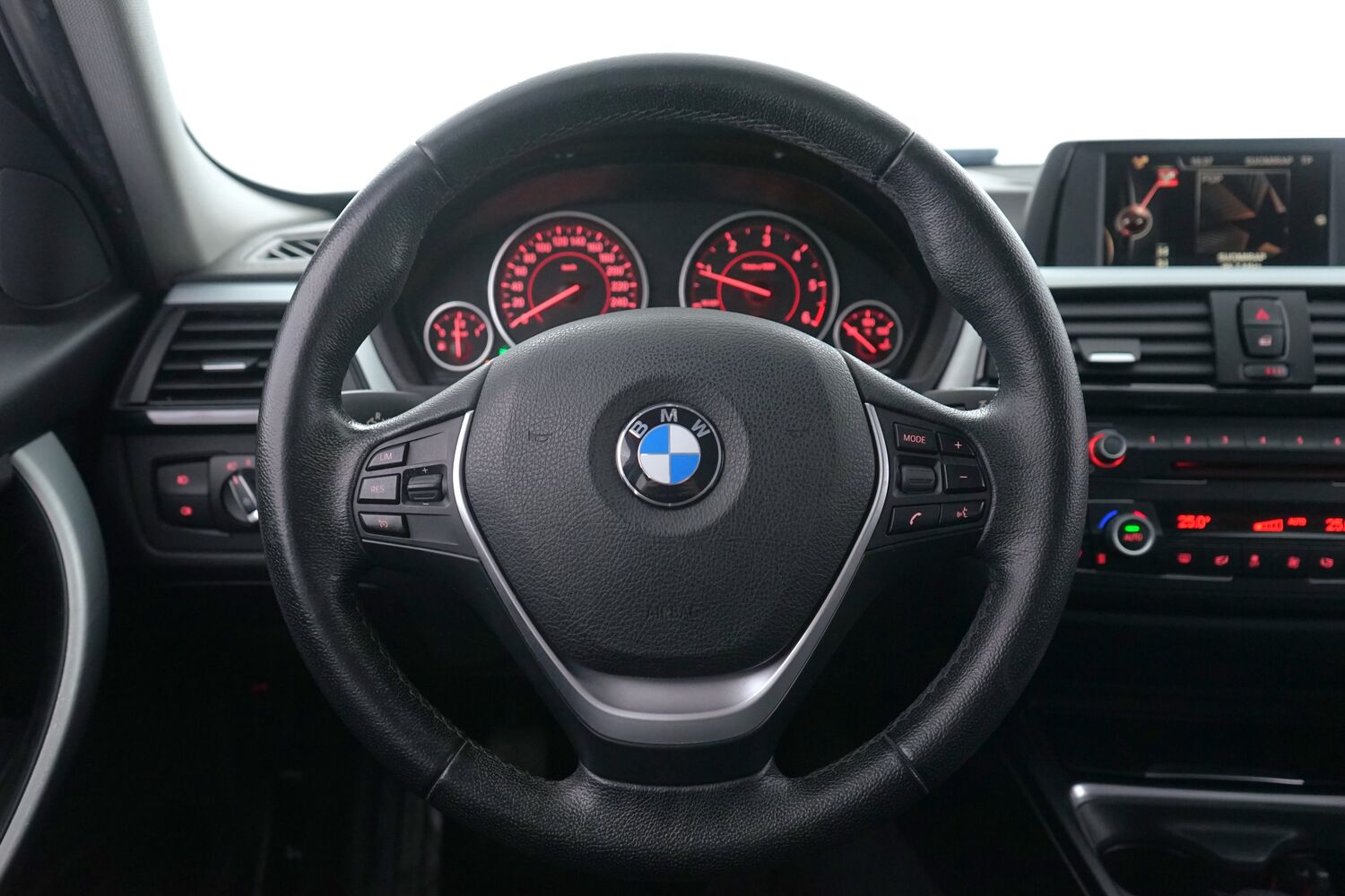 BMW 318 vaihtoauto