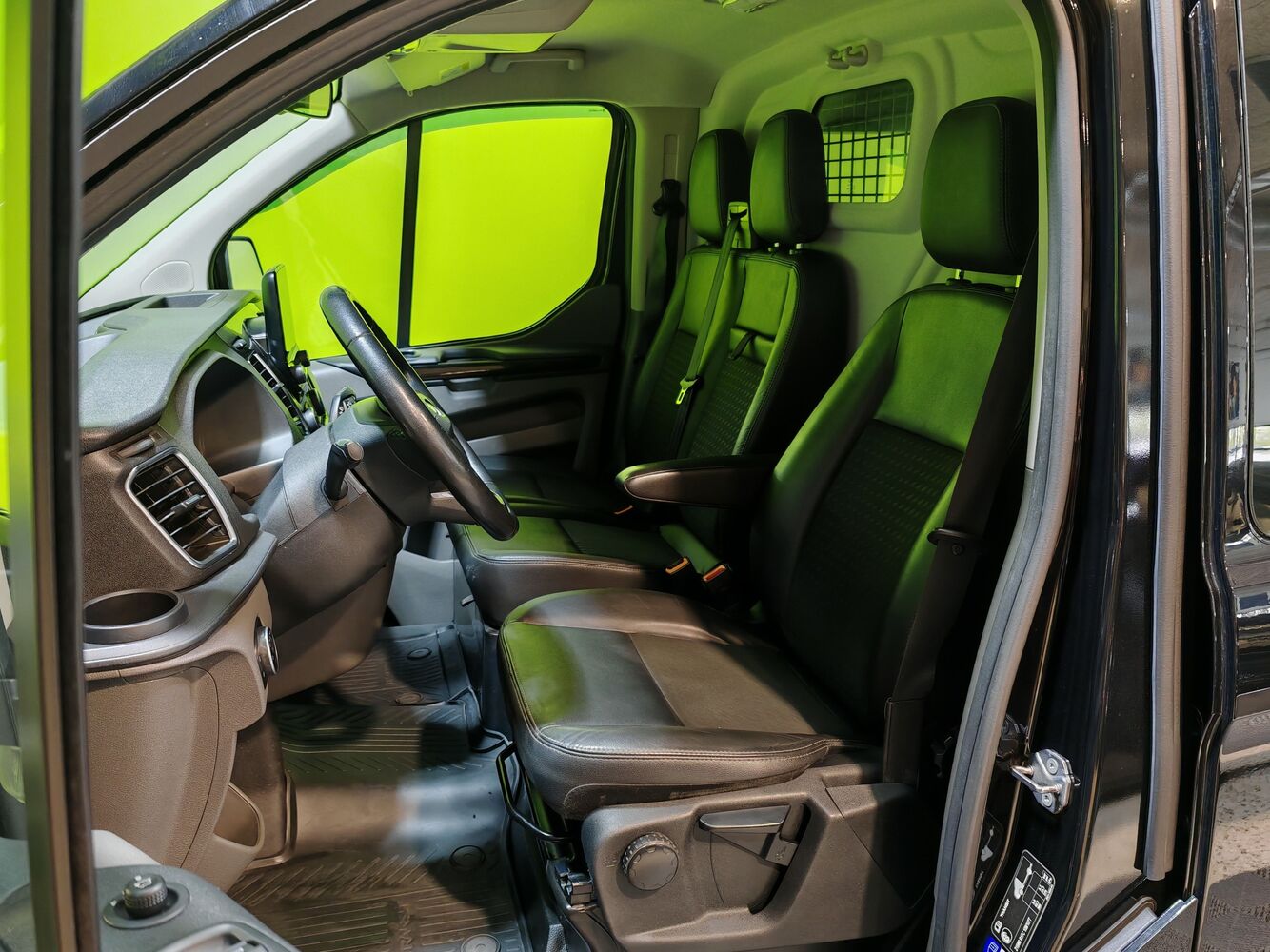 Ford Transit Custom vaihtoauto
