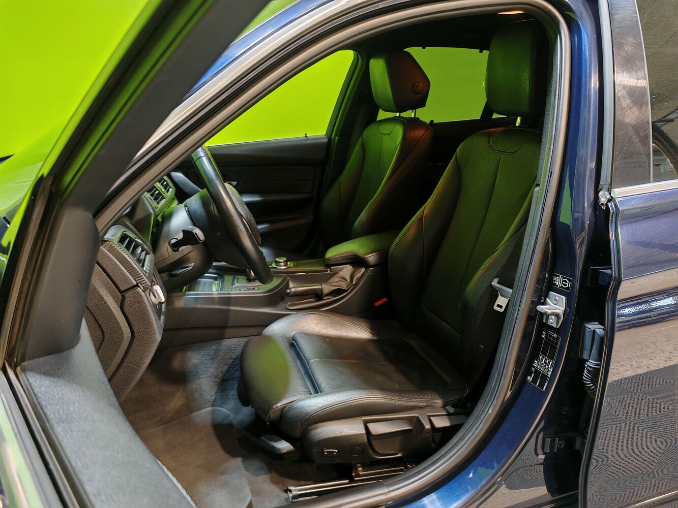 BMW 320 vaihtoauto