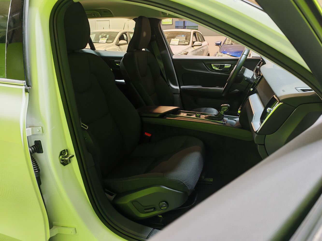 Volvo V60 vaihtoauto
