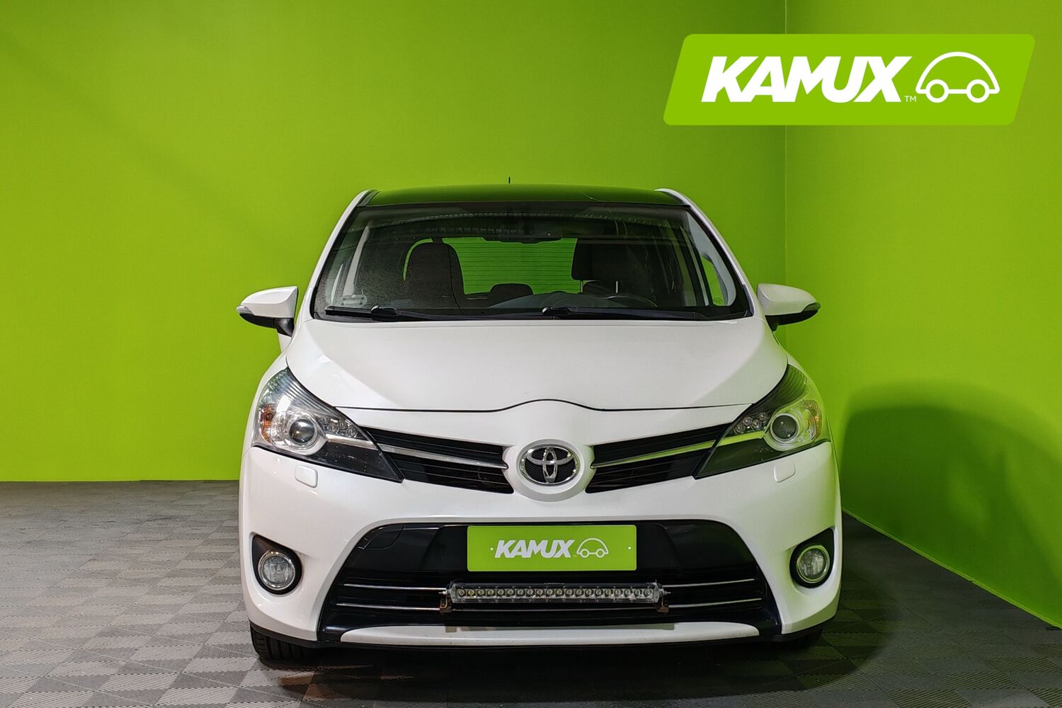 Toyota Verso vaihtoauto