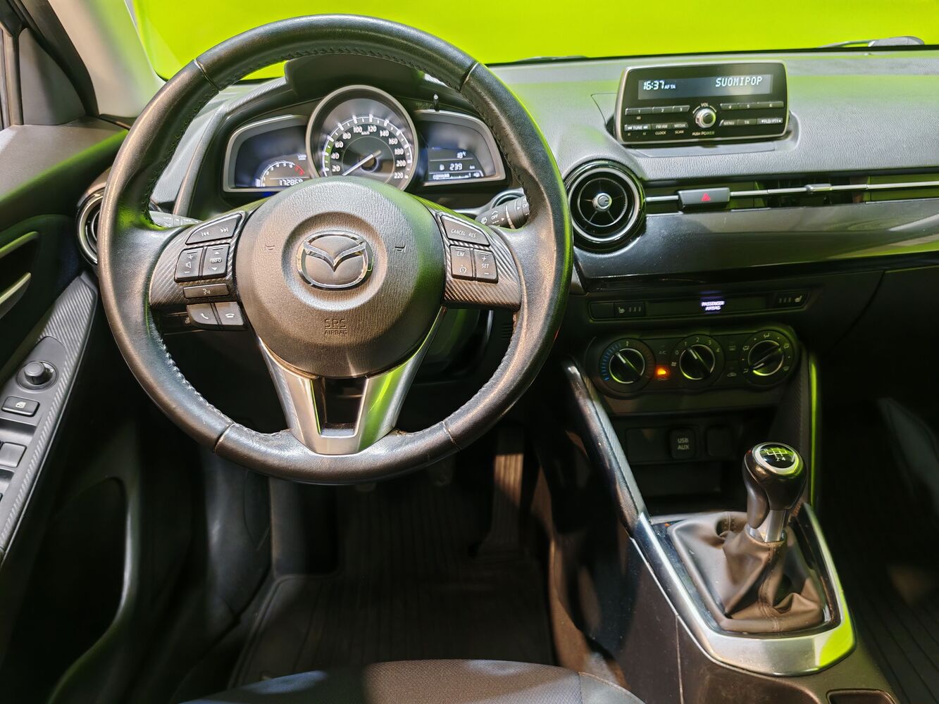 Mazda 2 vaihtoauto