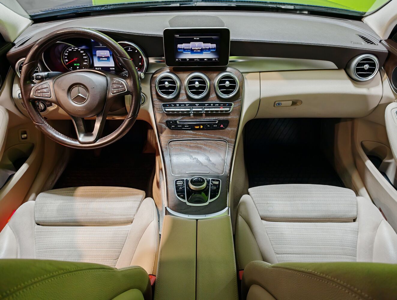 Mercedes-Benz C vaihtoauto