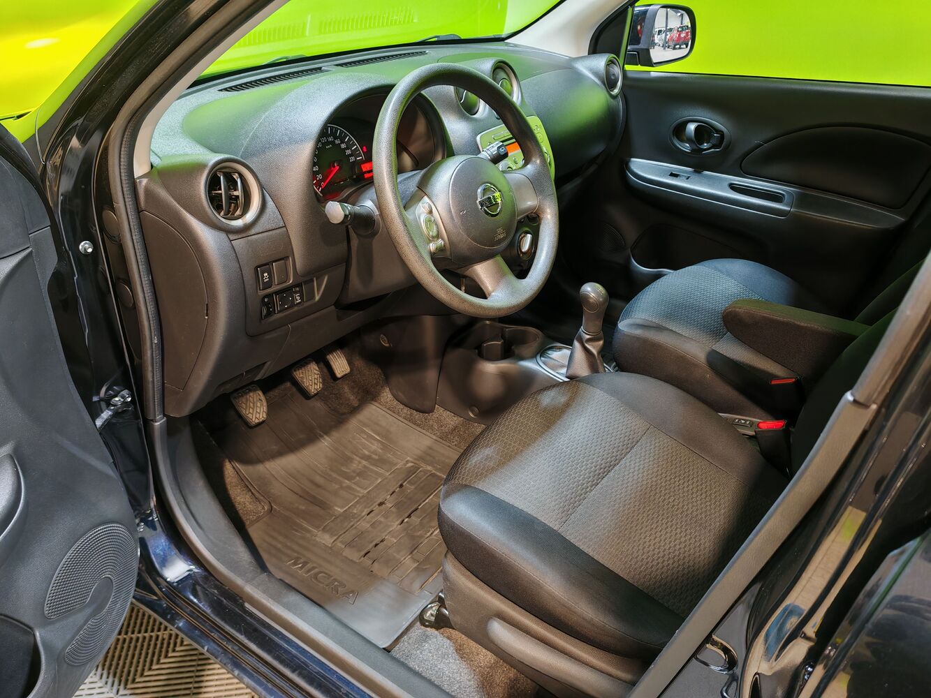 Nissan Micra vaihtoauto
