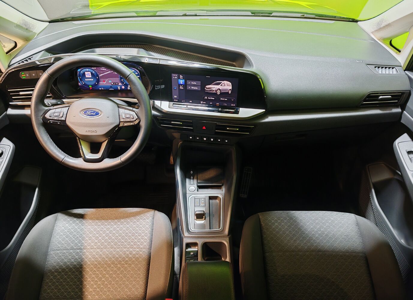 Ford Transit Connect vaihtoauto