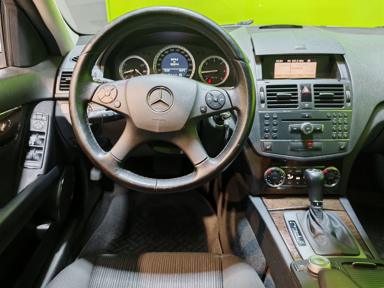 Mercedes-Benz C vaihtoauto