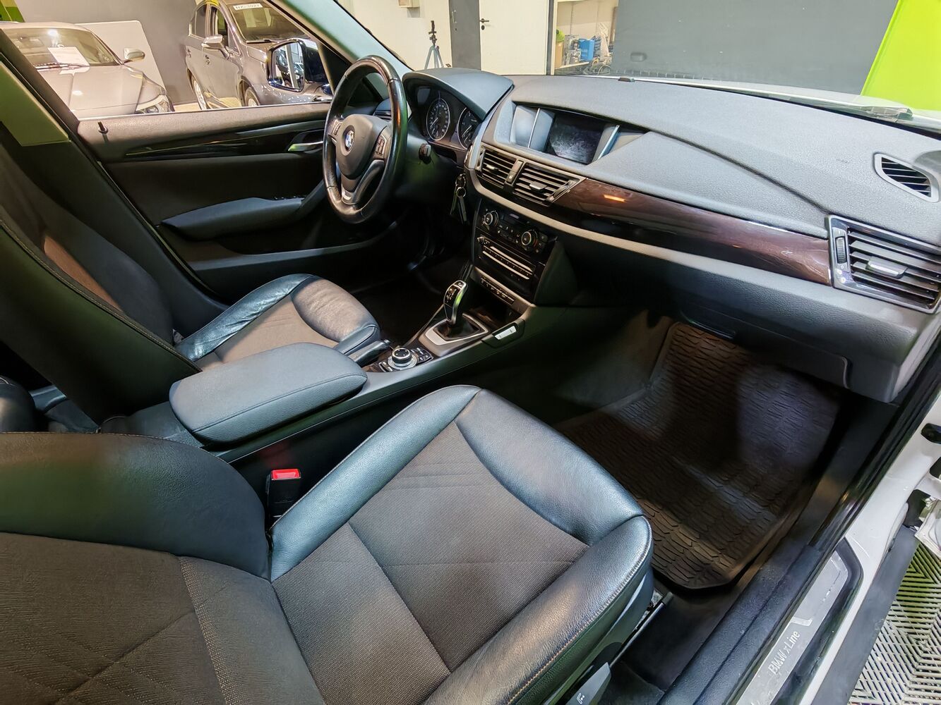 BMW X1 vaihtoauto