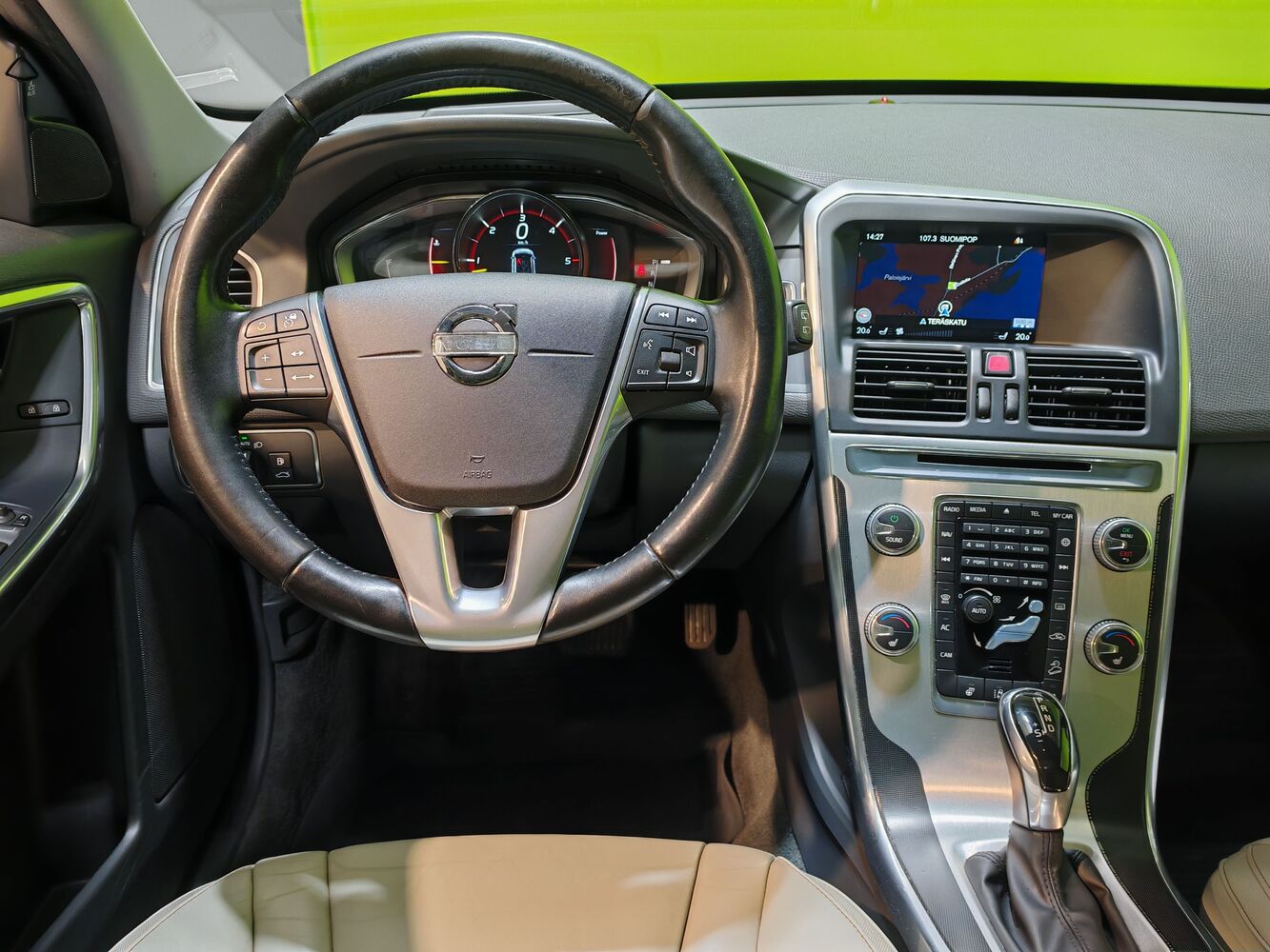 Volvo XC60 vaihtoauto