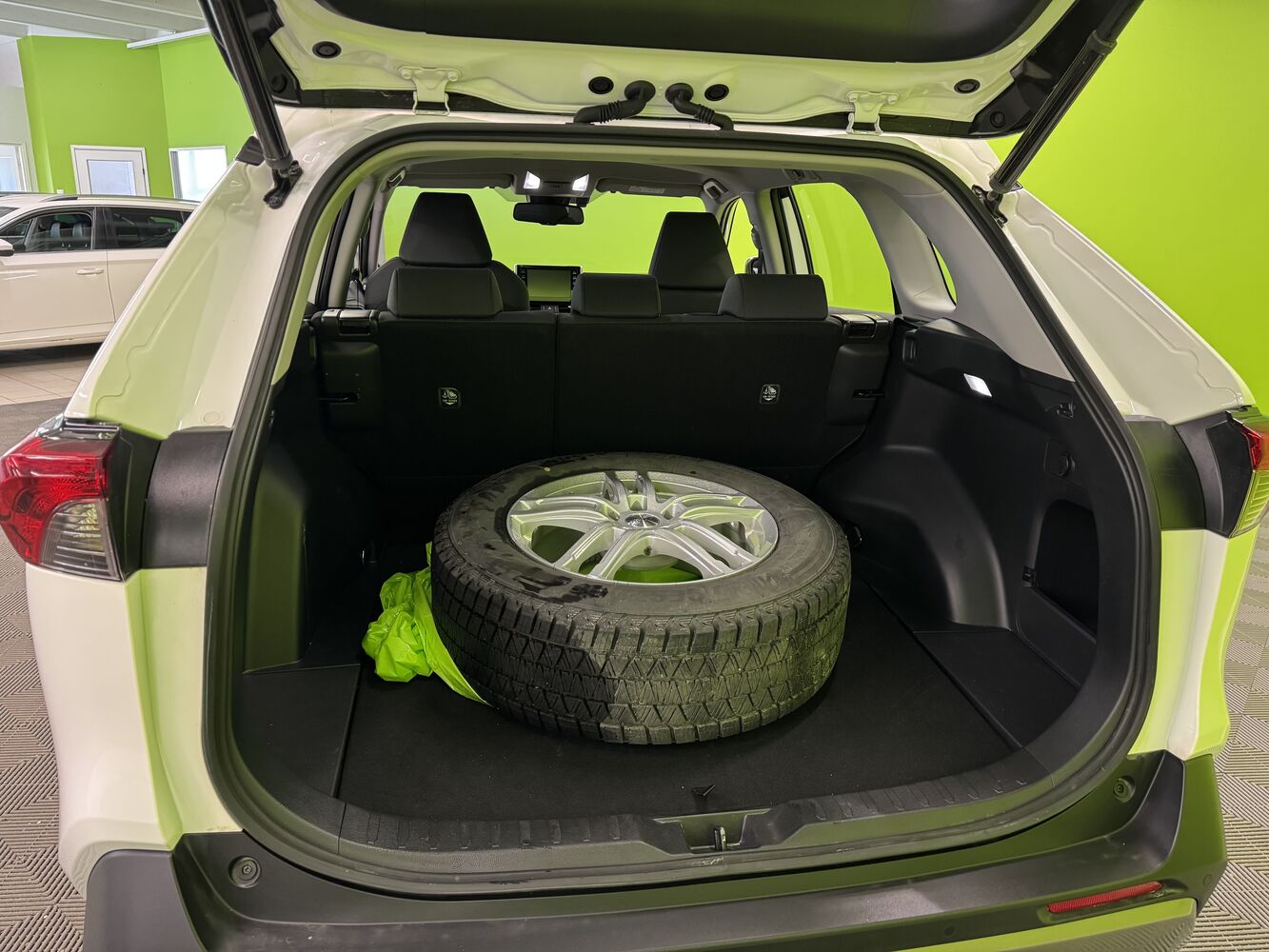 Toyota RAV4 vaihtoauto