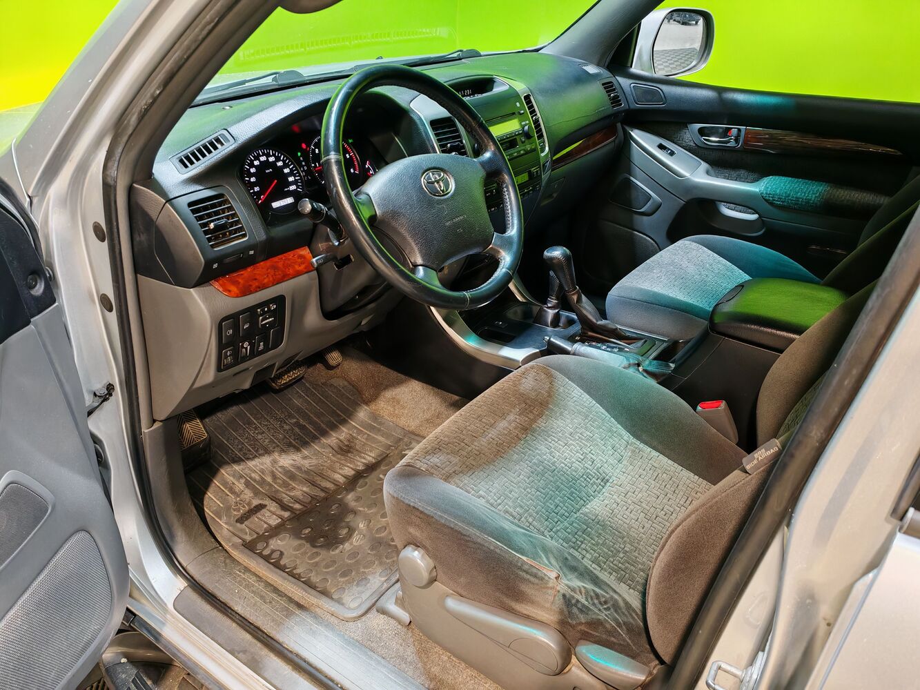 Toyota Land Cruiser vaihtoauto