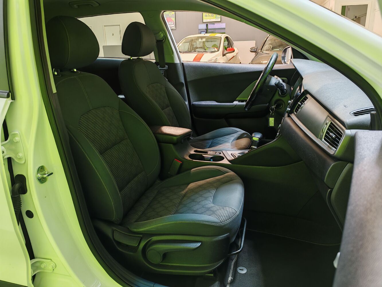 Kia Niro vaihtoauto