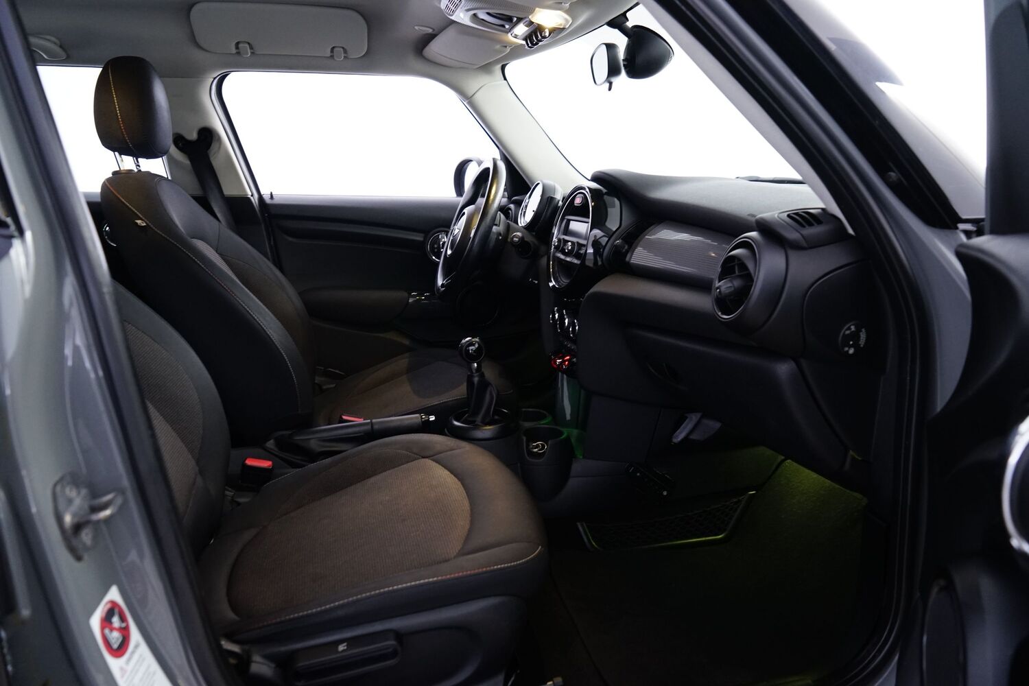 Mini Hatchback vaihtoauto