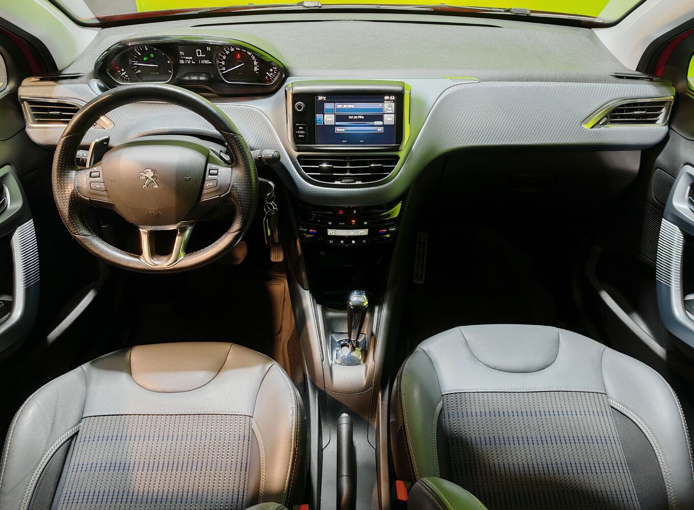Peugeot 208 vaihtoauto